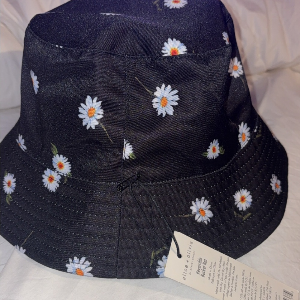 Alice + Olivia Black Floral Bucket Hat